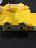 70's Fisher Price LITTLE PEOPLE Family House