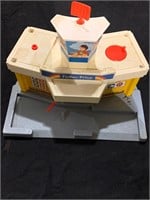 70's Fisher Price LITTLE PEOPLE Airport Terminal