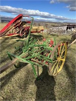 John Deere Cultivator