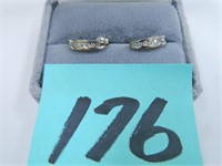 14kt White Gold, 2.4gr. Diamond Earrings, Good