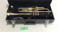 Yamaha trumpet in case