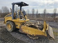 2005 CAT CP433E Padfoot Roller Compactor