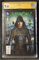 Arrow 1 CGC Signed by Manu Bennett, Stephen Amell