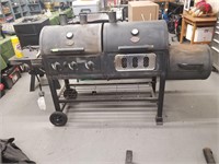 CharGriller Dual Grill With Side Smoker, Propane