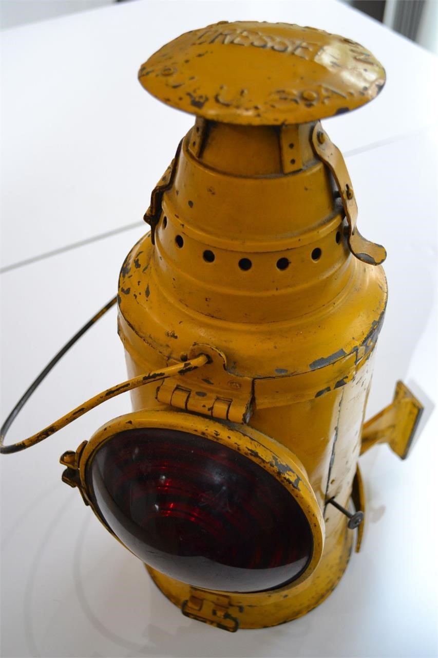 VTG Railroad Lantern Yellow Dressel Arlington NJ