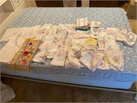 LOT Vintage Embroidered Table Runners & Linens