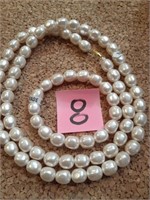 Vtg Faux Pearls Necklace & Bracelet  Made in Japan
