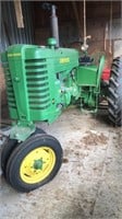 John Deere MT tractor (good rubber & runs)
