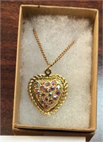 Gorgeous Gold Heart Pendant Rhinestones Necklace