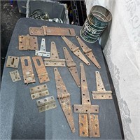 Can of hinges & locks