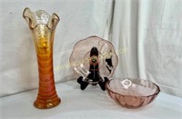 Beautiful Vintage Glassware Irridescent Amber Vase