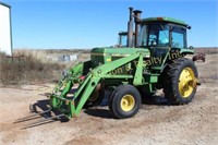 1980 JD 4440 with Loader & Joystick Balespike