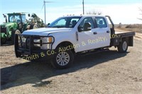 2017 Ford Pickup 4x4 with Pro Spear Spike Bed D200