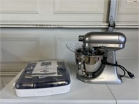 Kitchen aid stand mixer and hand mixer