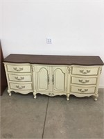 Vintage French Provential dresser. 77 x 20