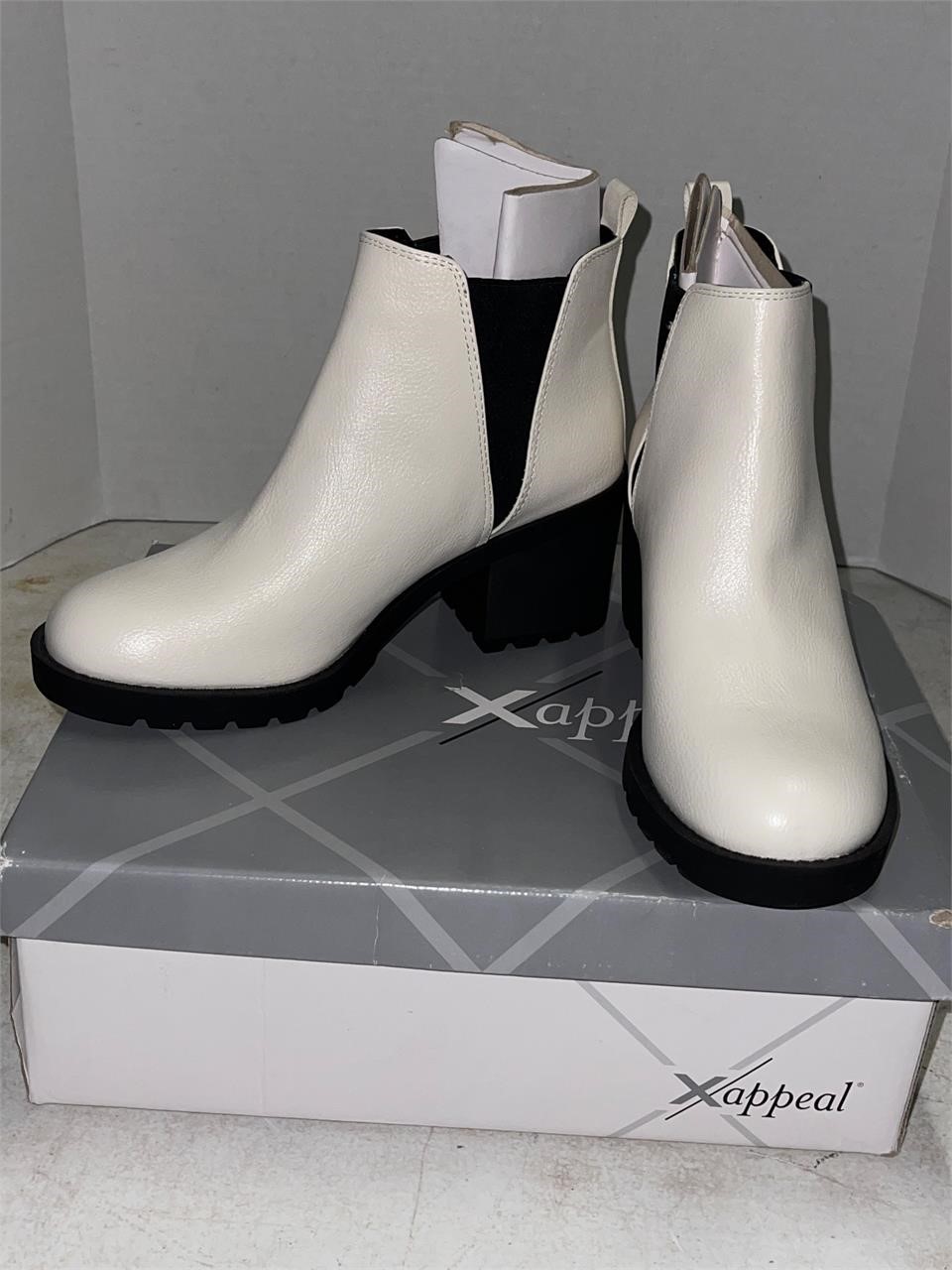 WOMENS CHELSEA BOOTS