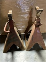 PAIR OF HEAVIER DUTY RED JACK STANDS