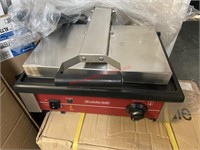 NEW = ELECTRIC PANINI GRIDDLE