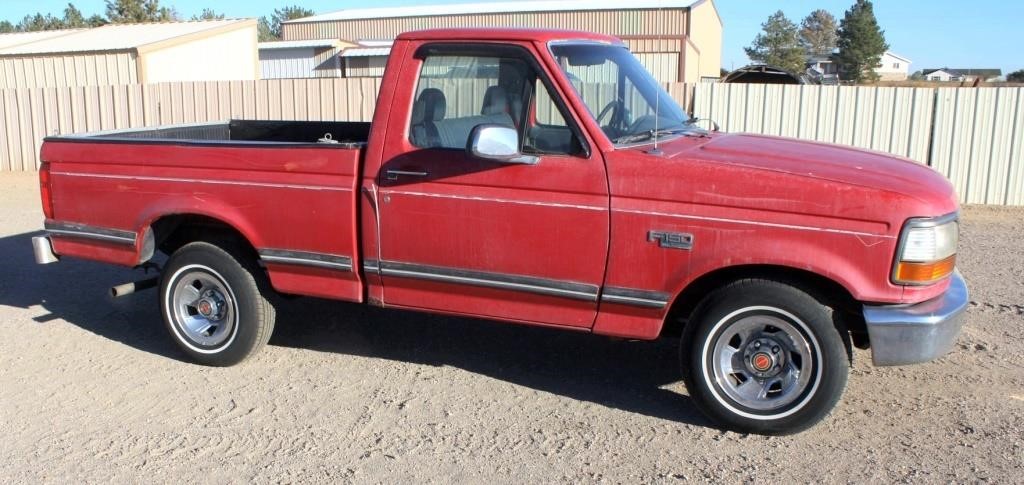 1993 Ford F-150 XL Pickup