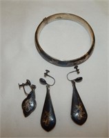 Siam Sterling Silver Bracelet & 3 Earrings 33.01g