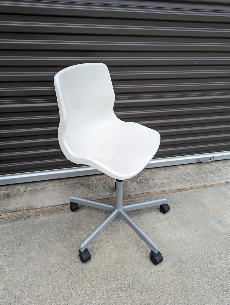 $89 Chic White Sculped Chair