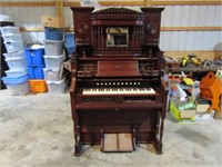 Vintage Estey Pump Organ (Works), Good Shape