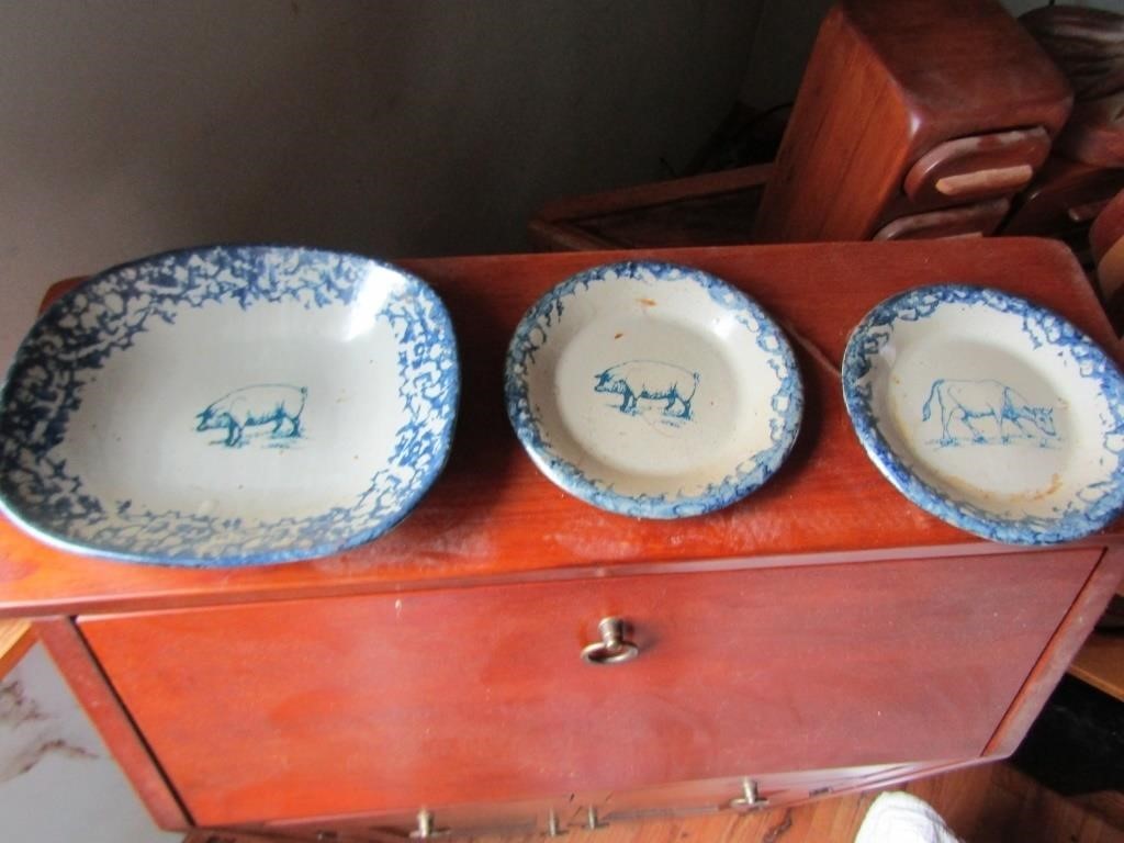 3- bastine pottery animal plates