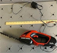 Black and Decker Charged Hedge Trimmer Cordless