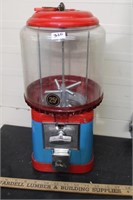 Beaver Gumball Machine / Key Incl