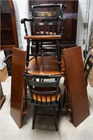 L. Hitchcock Kitchen Table & Chairs w/ 2 Leaves