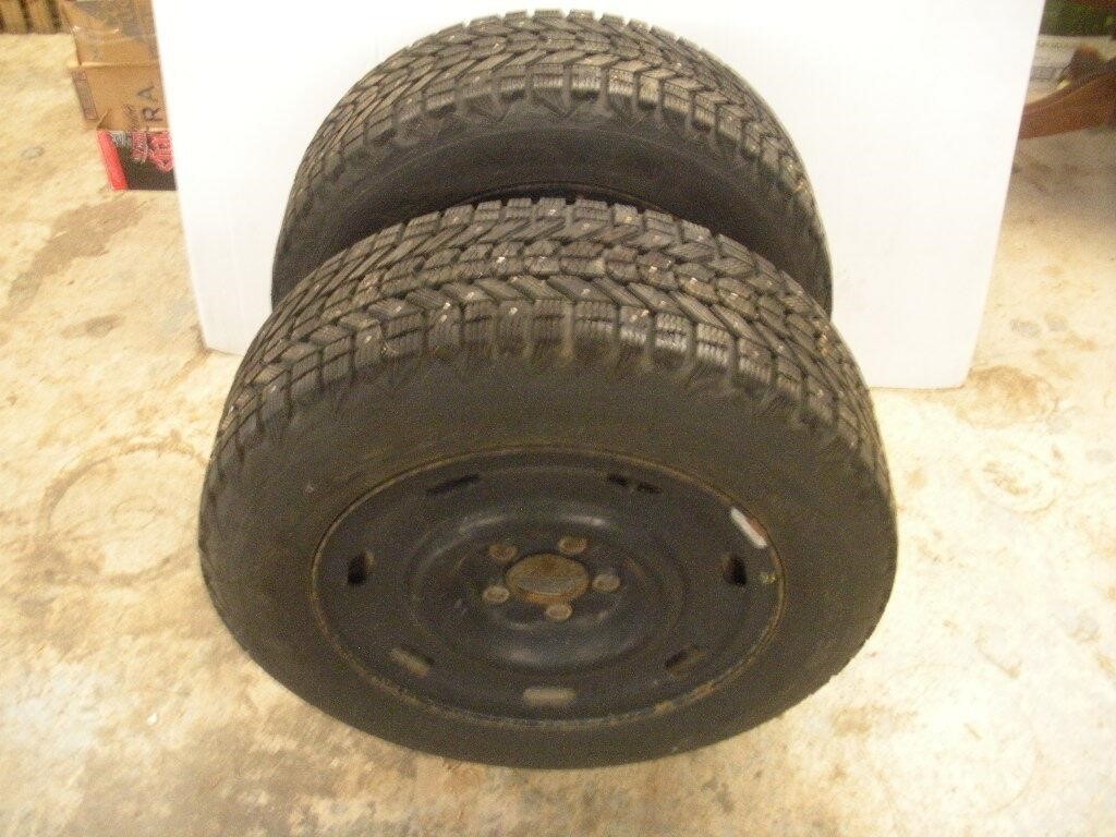 225/60R16 studded tires (grand maquis rims)