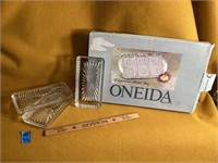 Oneida chippendale relish tray