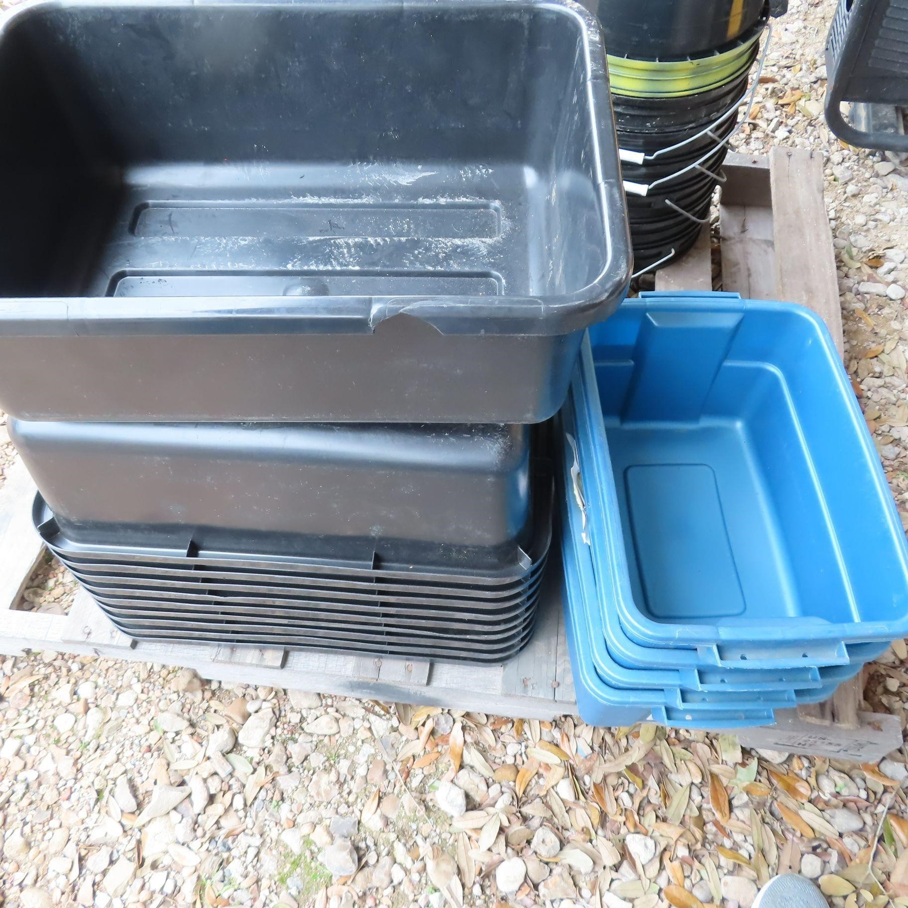 Cambro Bus Tubs and Smaller Blue Tubs