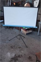 Singer Movie Screen / Folding