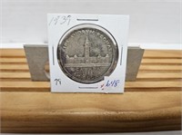 1939 SILVER DOLLAR