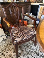 Set of 8 mahogany Hepplewhite style chairs