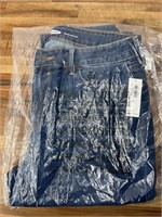 Woman’s Old Navy Kicker Bootcut Size 8 Short New