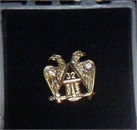 Mason Masonic 32 Degree Eagle Gold Lapel Pin NIB