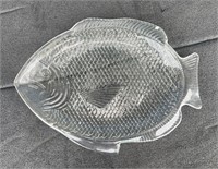 GLASS FISH SERVING PLATE