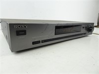 Sony ST-JX521 Tuner -  Powers On - Otherwise