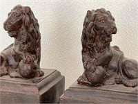 PAIR OF LIONS