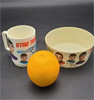 Vintage 1975 Star Trek plastic bowl and mug