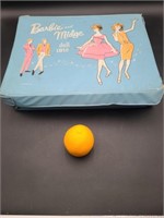 Huge lot of Vintage Barbie 1963, vintage case