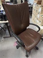BROWN LEATHER H BACK EXEC. CHAIR