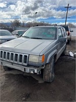 1998 Jeep Grand Cherokee Silver