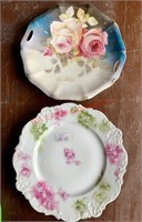 2 Vintage Decorative Plates (con1)