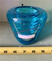 Small Blue Hand Blown Glass Vase (con1)