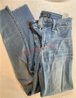 2 Pairs Abercrombie & Fitch Size 00 Jeans (back