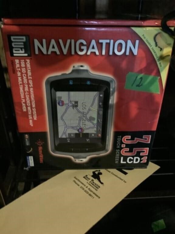 Dual navigation 3 1/2 inch LCD screen