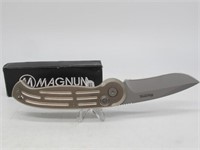 MAGNUM BRAND NEW SWITCHBLADE KNIFE W/ BOX